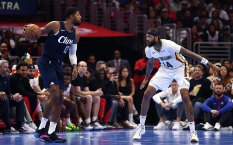 乔治快船生涯最高光时刻在21年的季后赛，单核带队进入西部决赛