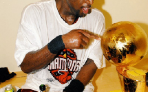 回顾：NBA2005-06赛季迈阿密热火队夺冠阵容及数据统计